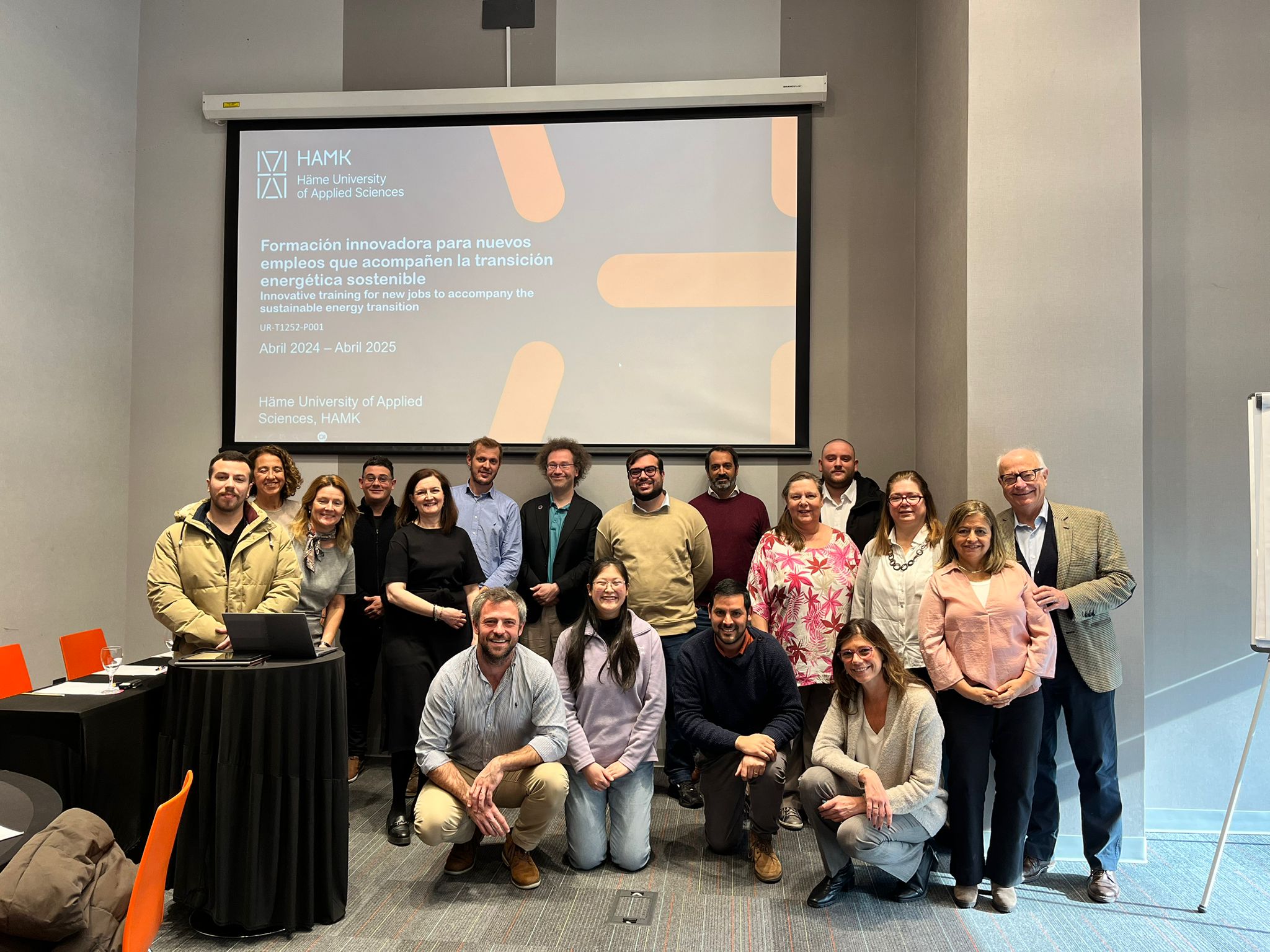 Capacitación en prospectiva para el sector de electromovilidad